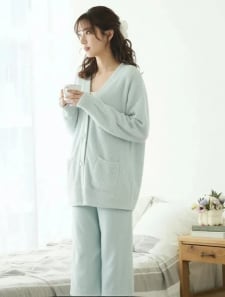 【ルームウェア】パールボタンもこもこカーディガン