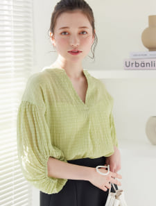 ふくれジャガードバルーンブラウス