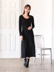 カップ付き裏起毛Uネックワンピース