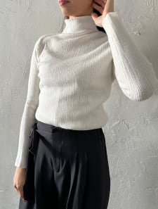 ランダムリブハイネックニット