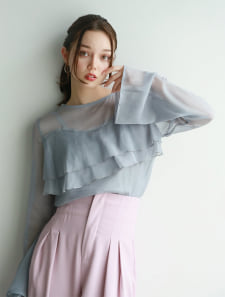 インナーキャミ付きフレアスリーブシアーブラウス