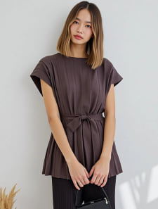 ウエストマークリブニット