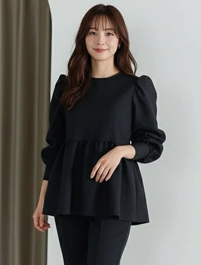 ふくれジャガードペプラムトップス