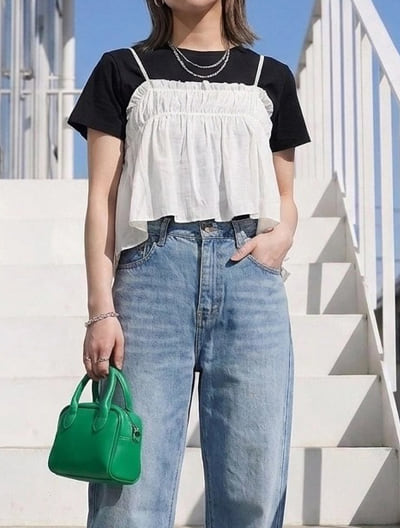 ギャザービスチェ付きTシャツ