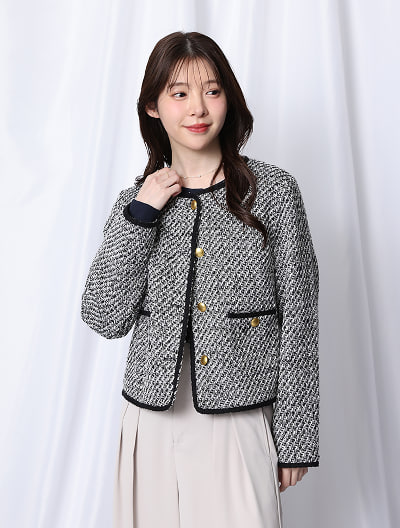 ノーカラーツイードジャケット