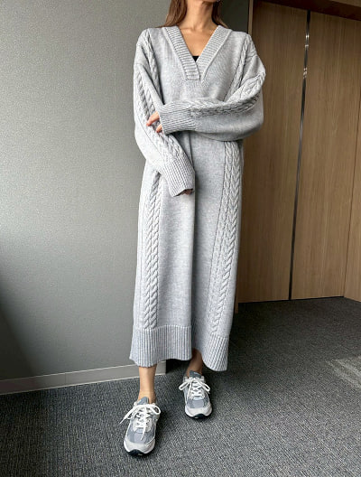 【honoセレクト】 【U150サイズあり】Vネックケーブルニットワンピース