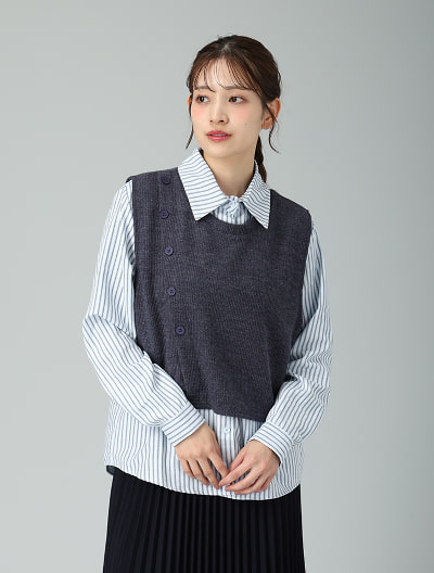 ニットベスト付きストライプシャツ