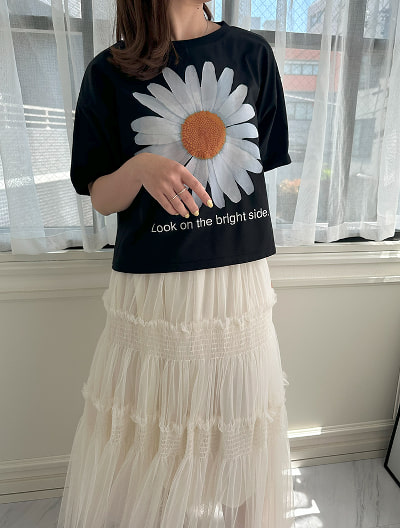 ビッグフラワープリントTシャツ
