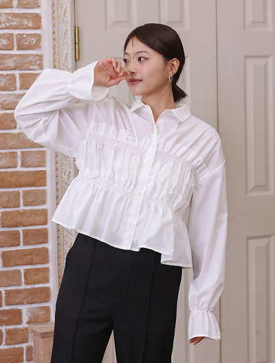シャーリングフリルシャツブラウス