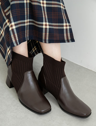 スクエアトゥソックスブーツ