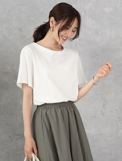 ニュアンスカラークルーネックTシャツ