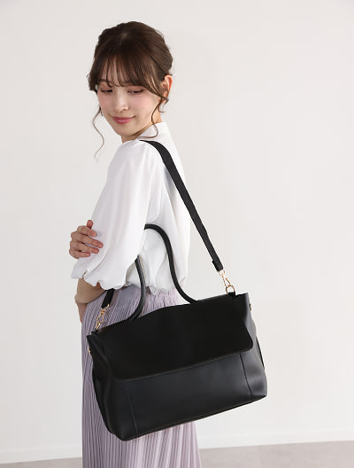 トップハンドルフラップバッグ