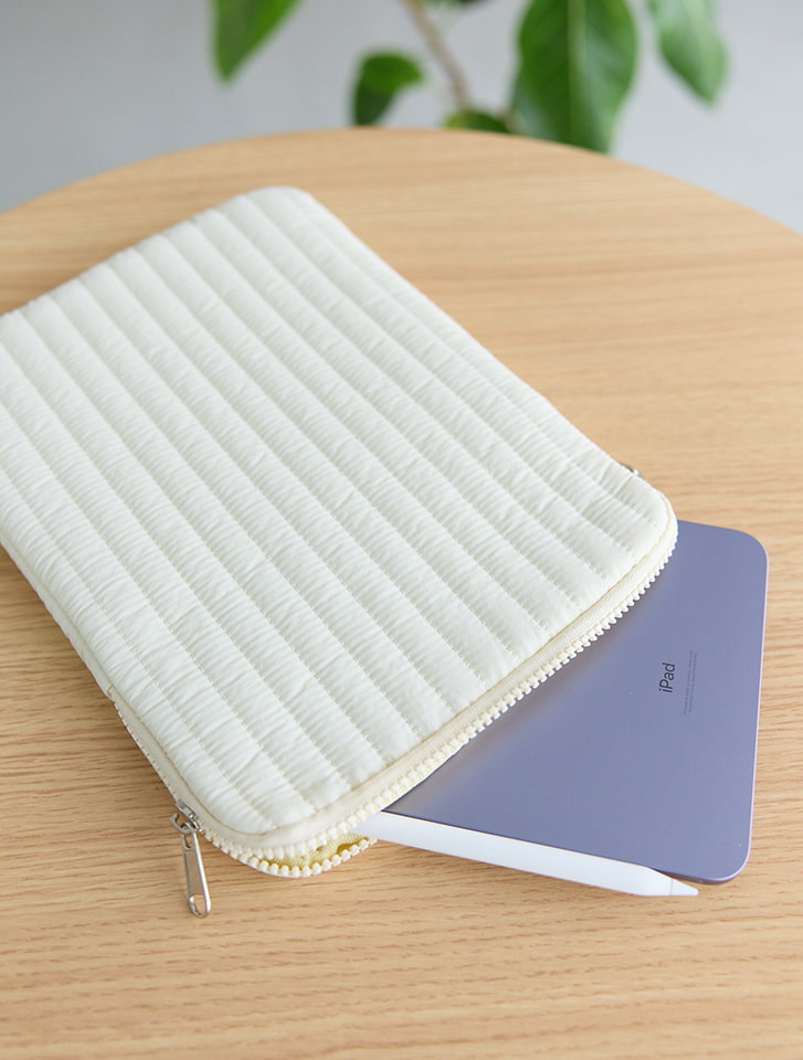 キルティングデザインタブレットケース(11インチ)