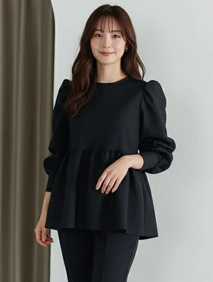 ふくれジャガードペプラムトップス