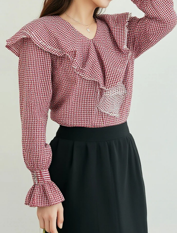 チェック柄フリルカラーブラウス