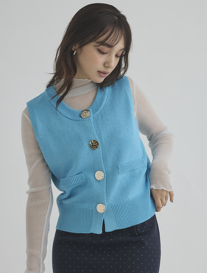 リネンタッチボタンデザインニットベスト