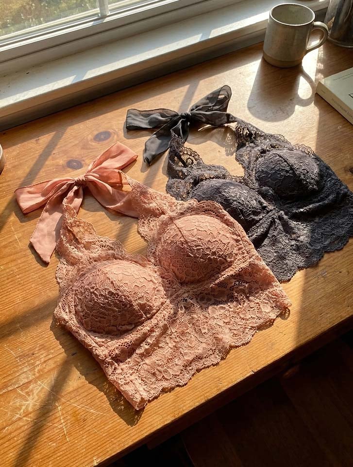 魅せるアウターランジェリー