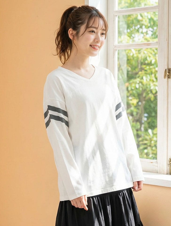 ラインデザインTシャツ
