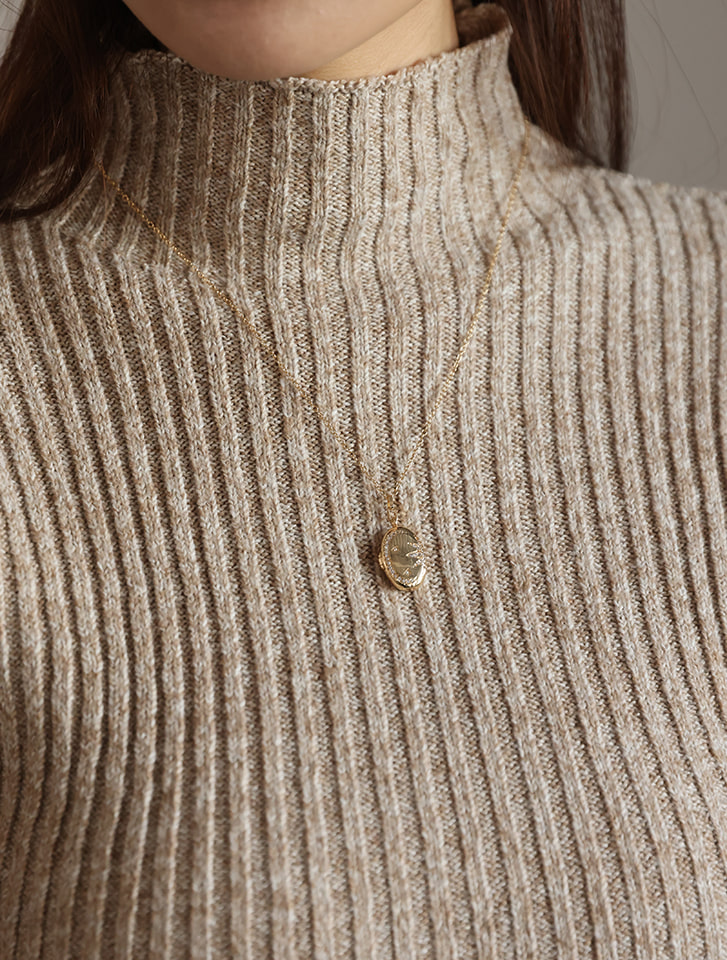 スターモチーフロケットネックレス