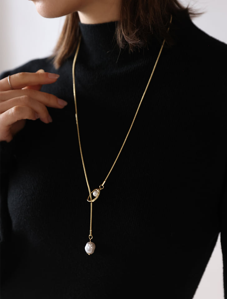 パールポイントサークルラリエット