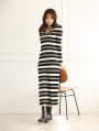 Vネックボーダーニットワンピース