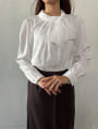 サイドパールリボン長袖ブラウス