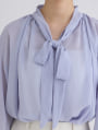 ボウタイシアーブラウス