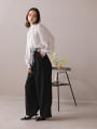 【U150サイズあり】スカーフ付きタックワイドパンツ