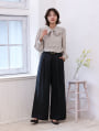 タックワイドパンツ
