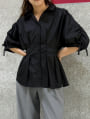 ウエストタック開襟ブラウス