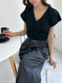 フロントツイスト半袖カットソー