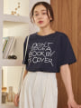 ロゴプリントTシャツ