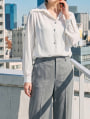 ネックレス付スキッパーブラウス